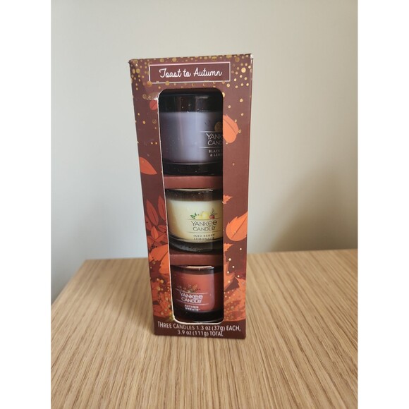 Yankee Candle "Toast to Autumn" Set of 3 Small Candles NIB - Picture 1 of 8